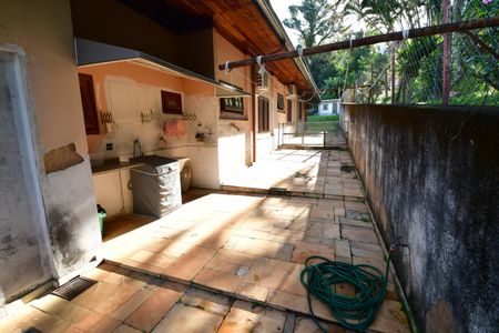 Casa de condomínio à venda com 850m², 4 quartos e 6 vagasÁrea de Serviço