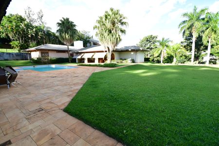 Casa de condomínio à venda com 850m², 4 quartos e 6 vagasJardim