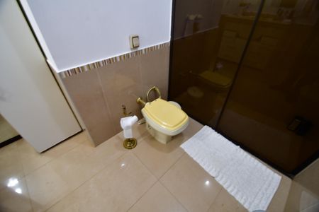 Casa de condomínio à venda com 850m², 4 quartos e 6 vagasBanheiro Suíte