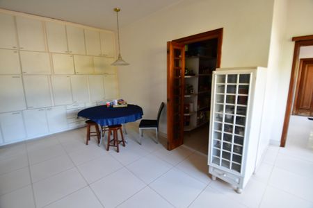 Casa de condomínio à venda com 850m², 4 quartos e 6 vagasCozinha