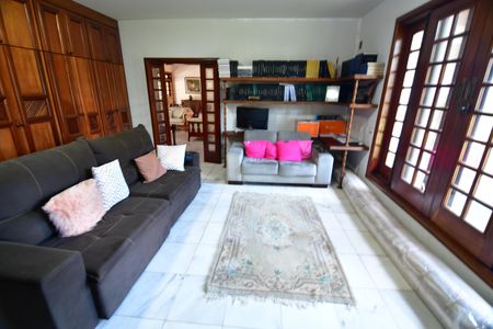 Casa de condomínio à venda com 850m², 4 quartos e 6 vagasSala