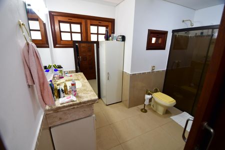 Casa de condomínio à venda com 850m², 4 quartos e 6 vagasBanheiro Suíte