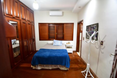 Casa de condomínio à venda com 850m², 4 quartos e 6 vagasQuarto 2 - Suíte
