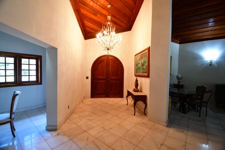 Casa de condomínio à venda com 850m², 4 quartos e 6 vagasHall de entrada