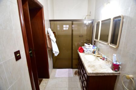 Casa de condomínio à venda com 850m², 4 quartos e 6 vagasBanheiro Suíte
