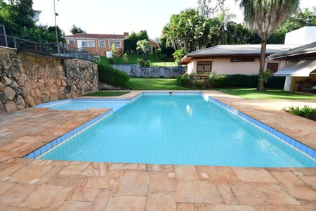 Casa de condomínio à venda com 850m², 4 quartos e 6 vagasPiscina