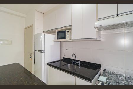 Cozinha de apartamento para alugar com 1 quarto, 40m² em Vila Regente Feijó, São Paulo