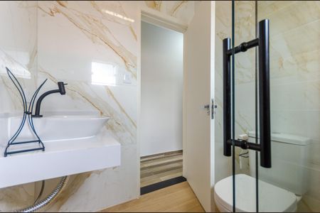 Casa à venda com 199m², 3 quartos e 3 vagas Casa à venda com 199m², 3 quartos e 3 vagasBanheiro