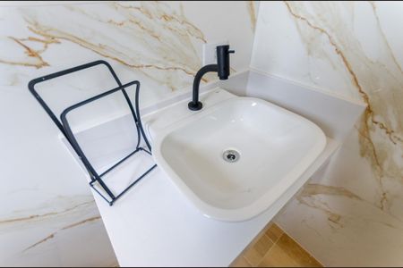 Casa à venda com 199m², 3 quartos e 3 vagas Casa à venda com 199m², 3 quartos e 3 vagasBanheiro