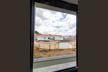 Casa à venda com 199m², 3 quartos e 3 vagas Casa à venda com 199m², 3 quartos e 3 vagasQuarto 1 - Janela
