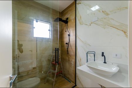 Casa à venda com 199m², 3 quartos e 3 vagas Casa à venda com 199m², 3 quartos e 3 vagasSuíte - Banheiro