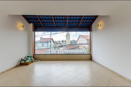 Casa à venda com 199m², 3 quartos e 3 vagas Casa à venda com 199m², 3 quartos e 3 vagasSala - Sacada
