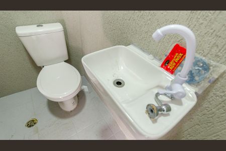 Casa à venda com 199m², 3 quartos e 3 vagas Casa à venda com 199m², 3 quartos e 3 vagasBanheiro de serviço