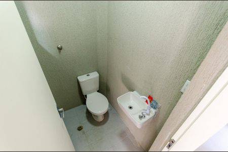 Casa à venda com 199m², 3 quartos e 3 vagas Casa à venda com 199m², 3 quartos e 3 vagasBanheiro de serviço