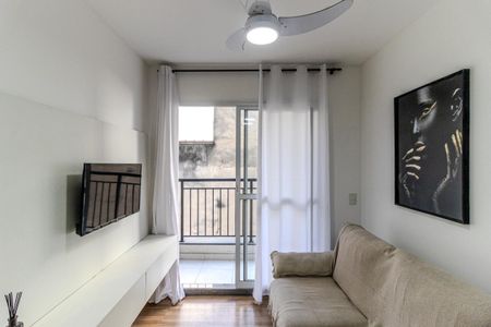 Apartamento à venda com 28m², 1 quarto e sem vaga Apartamento à venda com 28m², 1 quarto e sem vagaSala