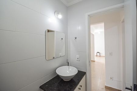Apartamento à venda com 68m², 2 quartos e 1 vaga Apartamento à venda com 68m², 2 quartos e 1 vagaBanheiro