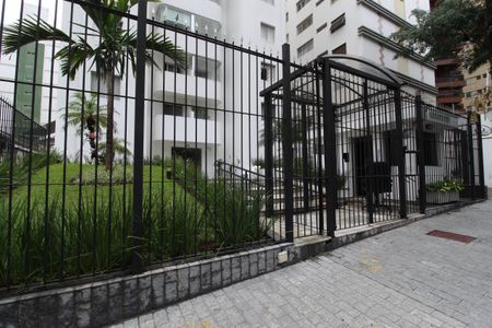 Apartamento para alugar com 60m², 2 quartos e 1 vagaFachada e Portaria