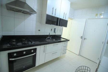 Apartamento à venda com 122m², 3 quartos e 2 vagasCozinha