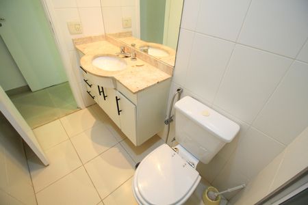 Apartamento à venda com 122m², 3 quartos e 2 vagasBanheiro Social