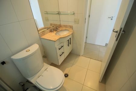 Apartamento à venda com 122m², 3 quartos e 2 vagasBanheiro da Suíte 2