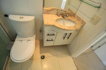 Apartamento à venda com 122m², 3 quartos e 2 vagasBanheiro da Suíte 2