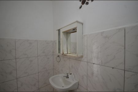 Casa para alugar com 50m², 2 quartos e sem vagaBanheiro