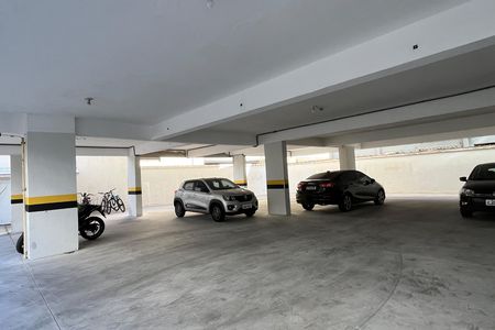 Apartamento para alugar com 200m², 2 quartos e 2 vagas Apartamento para alugar com 200m², 2 quartos e 2 vagasGaragem