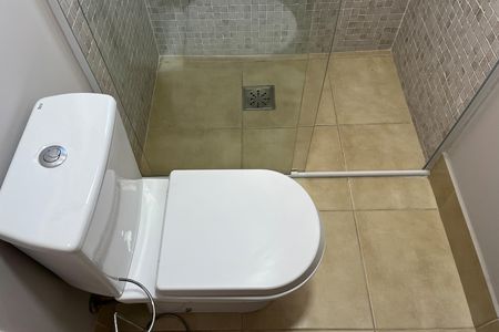 Apartamento para alugar com 200m², 2 quartos e 2 vagas Apartamento para alugar com 200m², 2 quartos e 2 vagasBanheiro Social 2