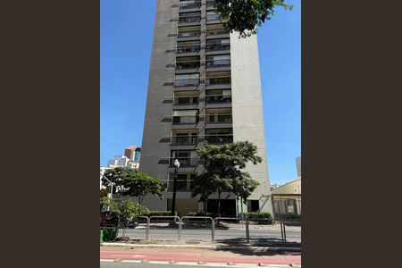 Apartamento para alugar com 40m², 1 quarto e 1 vaga Apartamento para alugar com 40m², 1 quarto e 1 vagaFachada