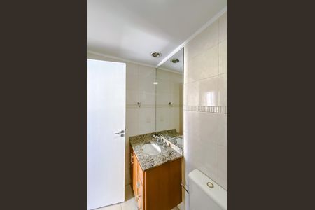 Apartamento para alugar com 76m², 3 quartos e 2 vagas Apartamento para alugar com 76m², 3 quartos e 2 vagasBanheiro da Suíte