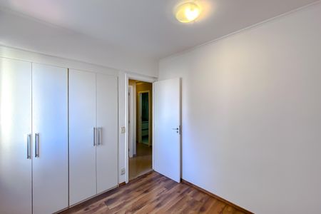 Apartamento para alugar com 76m², 3 quartos e 2 vagas Apartamento para alugar com 76m², 3 quartos e 2 vagasQuarto 2