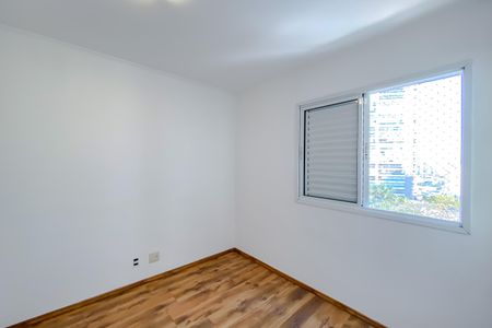 Apartamento para alugar com 76m², 3 quartos e 2 vagas Apartamento para alugar com 76m², 3 quartos e 2 vagasQuarto 2