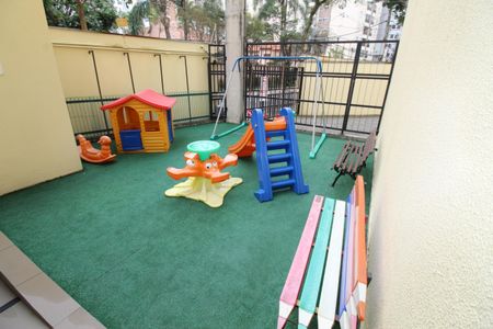 Apartamento para alugar com 85m², 3 quartos e 2 vagasÁrea comum - Playground