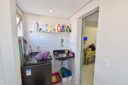 Apartamento à venda com 58m², 2 quartos e 1 vagaÁrea de serviço