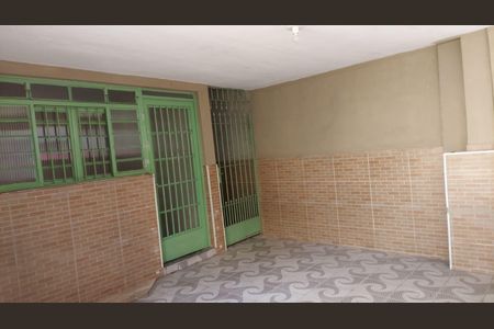 Casa à venda com 172m², 5 quartos e sem vaga Casa à venda com 172m², 5 quartos e sem vagaQuintal