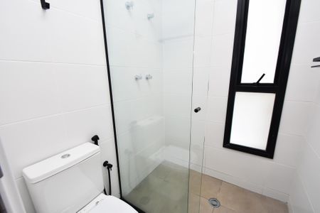 Studio para alugar com 37m², 1 quarto e 1 vaga Studio para alugar com 37m², 1 quarto e 1 vagaBanheiro Social