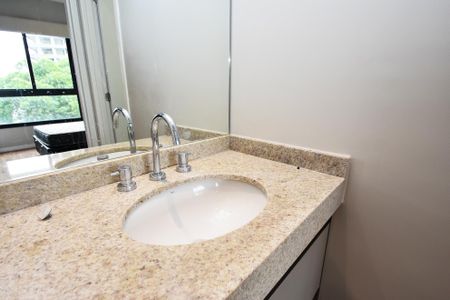 Studio para alugar com 37m², 1 quarto e 1 vaga Studio para alugar com 37m², 1 quarto e 1 vagaBanheiro Social