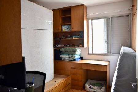 Apartamento à venda com 68m², 2 quartos e 1 vagaQuarto 2