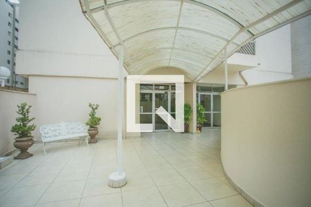 Apartamento à venda com 68m², 2 quartos e 1 vagaEntrada