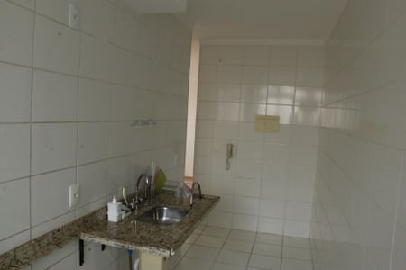 Cozinha de apartamento para alugar com 2 quartos, 66m² em Vila Avelina, Nova Iguaçu