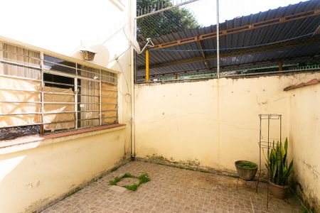 Apartamento à venda com 112m², 2 quartos e sem vaga Apartamento à venda com 112m², 2 quartos e sem vagaQuintal