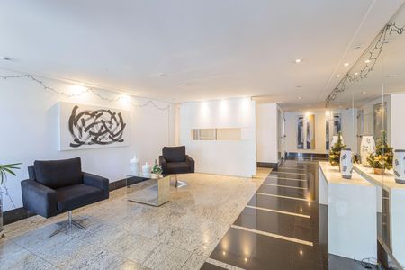 Apartamento para alugar com 56m², 2 quartos e 1 vagaHall social