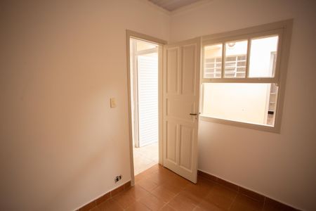 Casa à venda com 107m², 3 quartos e 1 vaga Casa à venda com 107m², 3 quartos e 1 vagaQuarto de Serviço