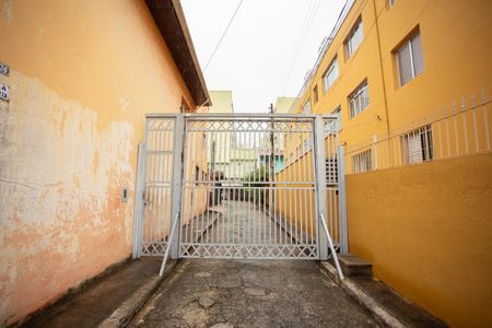 Casa à venda com 107m², 3 quartos e 1 vaga Casa à venda com 107m², 3 quartos e 1 vagaFachada