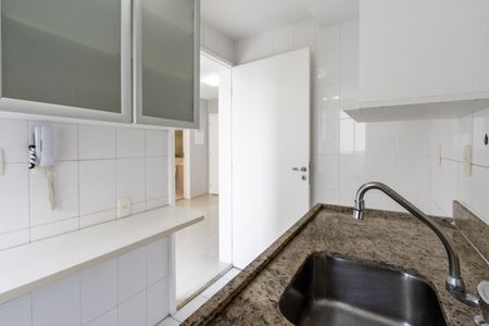 Cozinha de apartamento para alugar com 1 quarto, 42m² em Água Branca, São Paulo