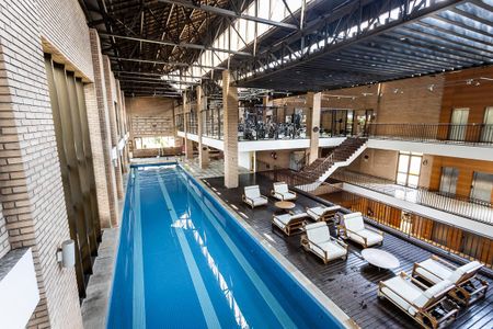 Piscina de apartamento para alugar com 1 quarto, 42m² em Água Branca, São Paulo