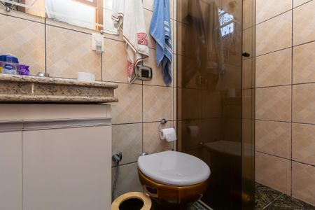 Casa à venda com 300m², 4 quartos e 3 vagas Casa à venda com 300m², 4 quartos e 3 vagasBanheiro da Suíte