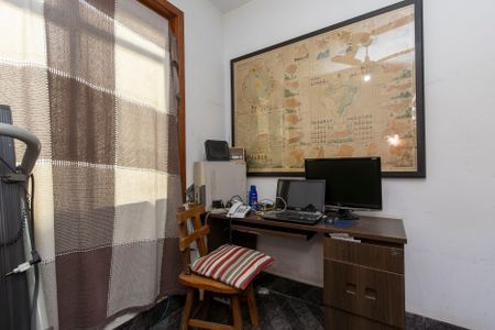 Casa à venda com 300m², 4 quartos e 3 vagas Casa à venda com 300m², 4 quartos e 3 vagasQuarto 3