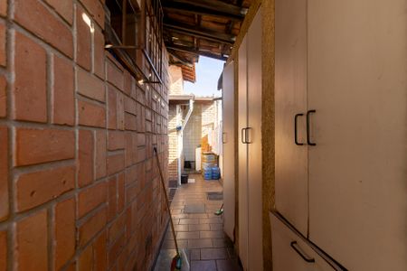 Casa à venda com 300m², 4 quartos e 3 vagas Casa à venda com 300m², 4 quartos e 3 vagasÁrea comum