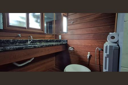 Casa para alugar com 250m², 3 quartos e 6 vagasBanheiro da Suíte 3